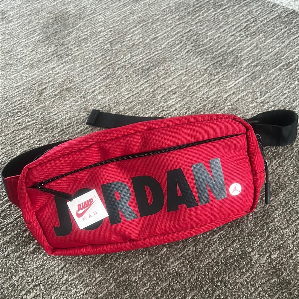 Air Jordan “Jumpman” Nike Crossbody Bag